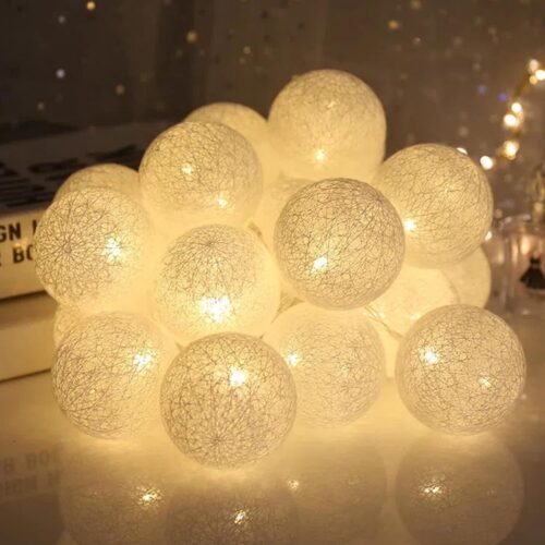 LED Fairy Lights Cotton Balls, 1.5 m 10 LED Balls Fairy Lights, Battery Operated, Cotton Ball Fairy Lights for Christmas, Wedding, Children's Room, Party Decoration