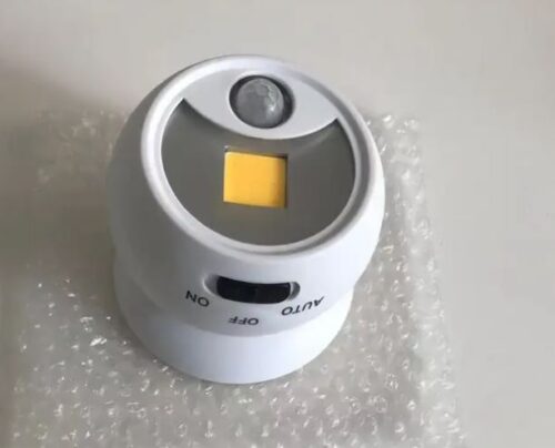 Motion Sensor Night Light with Auto On/Off, BATTERY AAA - Image 4